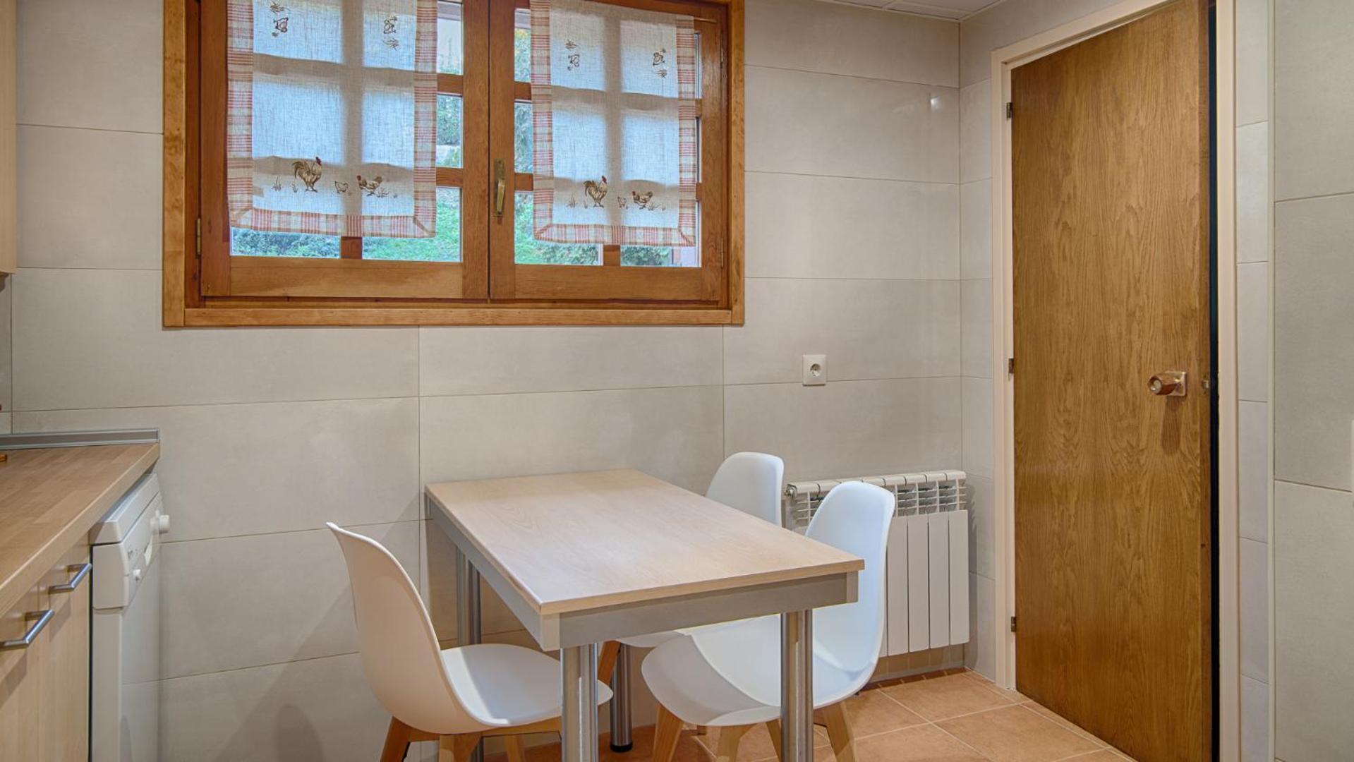 Saplan Real Estate Pensaueth Vila Salardú Exterior foto